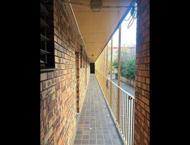 2 BEDROOM APARTMENT FOR SALE IN SUNNYSIDE